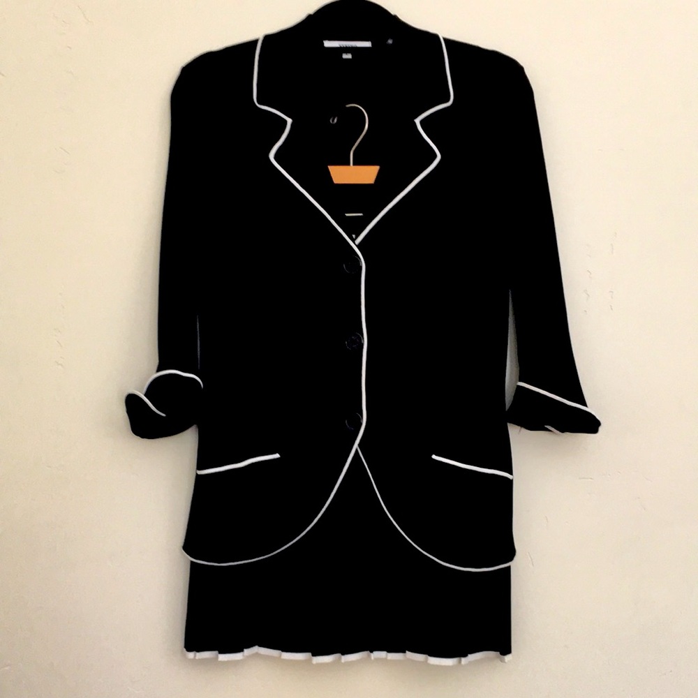 Women suit